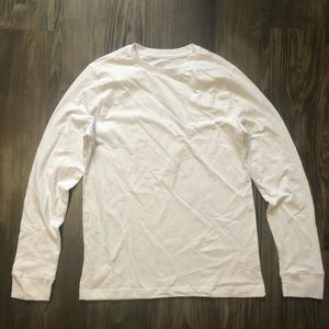 White long sleeve tee